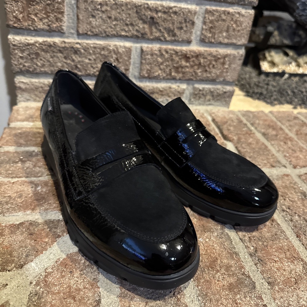 Memphisto Womens Black Carima Crinkle Patent Leather Penny Loafers Size 9.5 #356